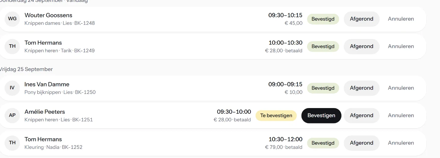 Boekingen met status en betaling in Booka